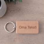 Avaimenperä puinen (suorakaide) – Omalla tekstillä